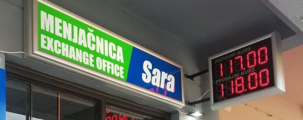digitalni led displej za emitovanje kursa